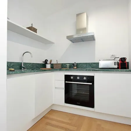Residenza Torre Vecchiarelli - 5 Penthouse Apartmán